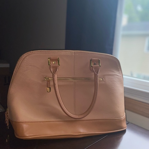 Joy & Iman Tan Pebble Purse - Picture 3 of 9